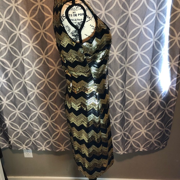 Guess Chevron Sequin Cocktail Dress - Picture 4 of 9